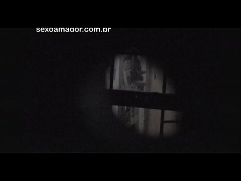 ❤️ Blondie cicingeun dirékam pidéo ku voyeur lingkungan disumputkeun tukangeun bata kerung ️❌ Video anal di urang
